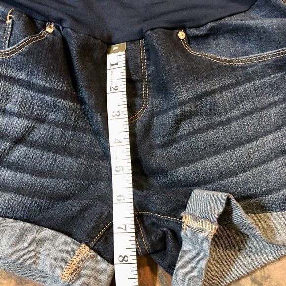 Bella Vida Women’s Maternity Shorts Full Panel Denim Jean Size Medium - Picture 4 of 9